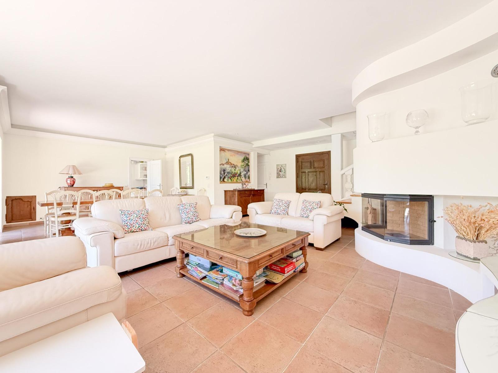 Photo 12 — Maison 6 pi&egrave;ces de 200<sup>m&sup2;</sup> &agrave; Antibes - juan les pins
