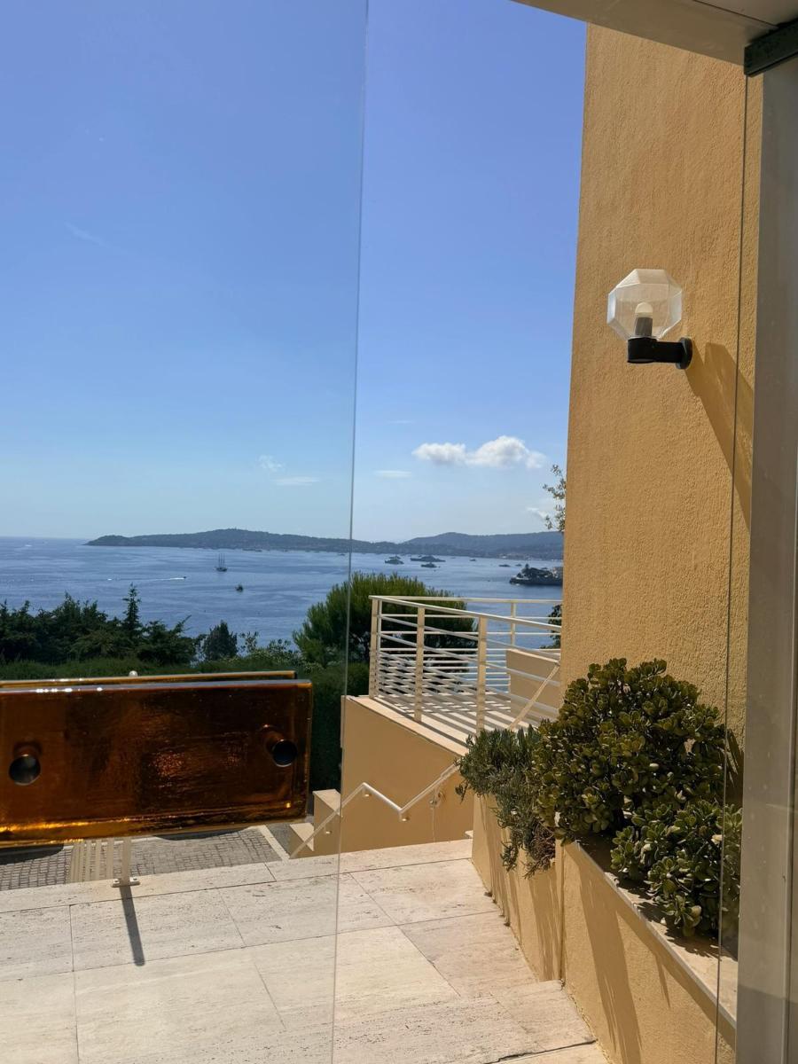 Photo 8 — Appartement 4 pi&egrave;ces de 77<sup>m&sup2;</sup> &agrave; Cap d ail