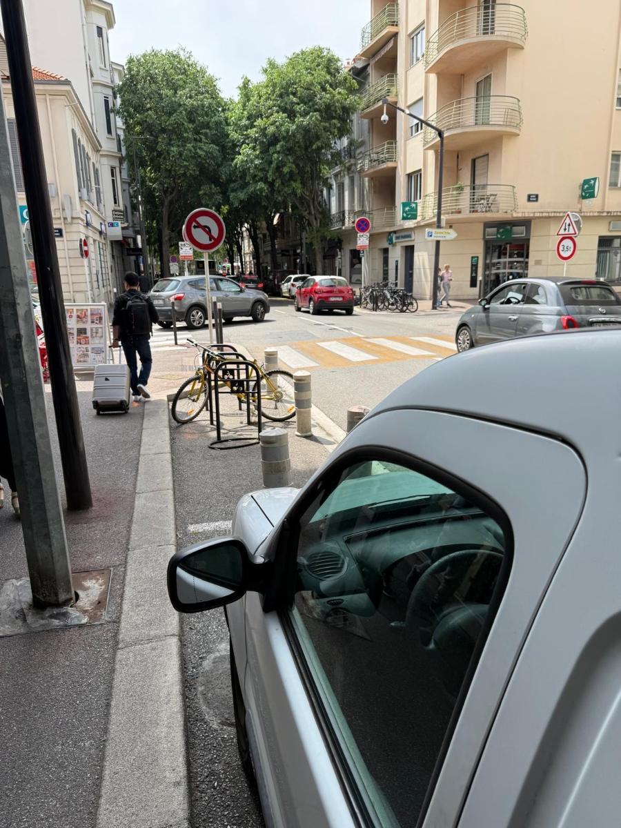 Photo 5 — Fonds de Commerce  &agrave; vendre &agrave; Antibes